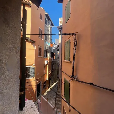 Mali San Apartmán *